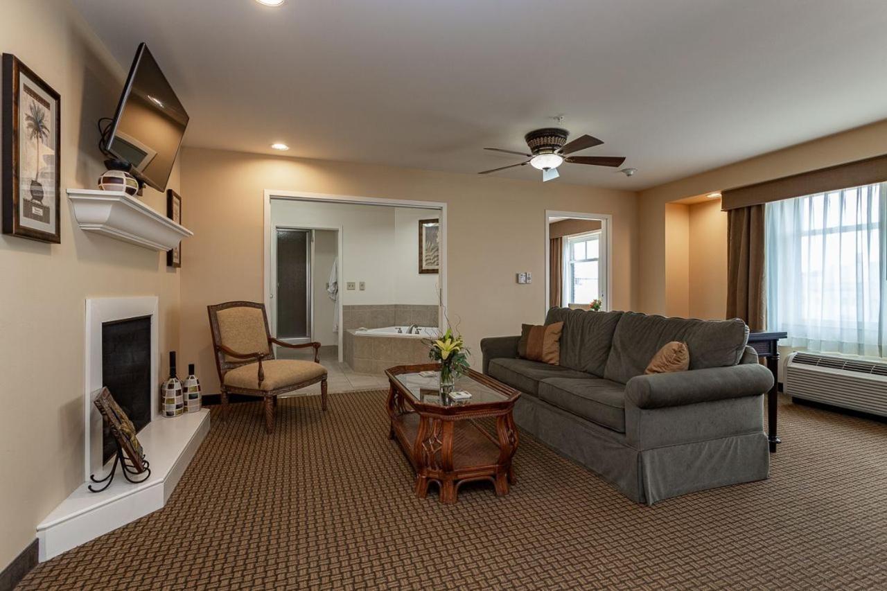 Jefferson Street Inn, A Member Of Radisson Individuals Wausau Bagian luar foto