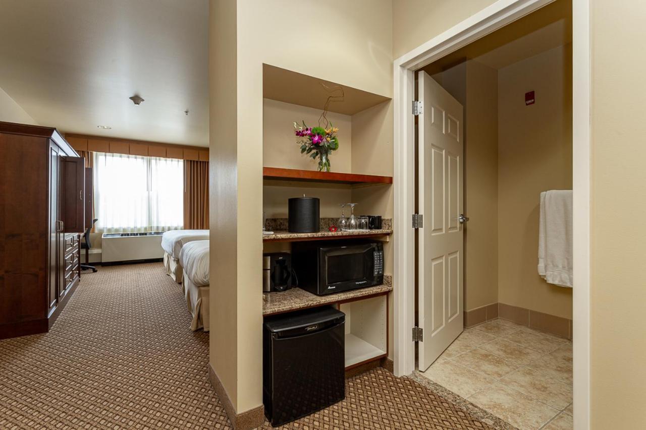 Jefferson Street Inn, A Member Of Radisson Individuals Wausau Bagian luar foto